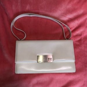 Salvatore derramamos bag